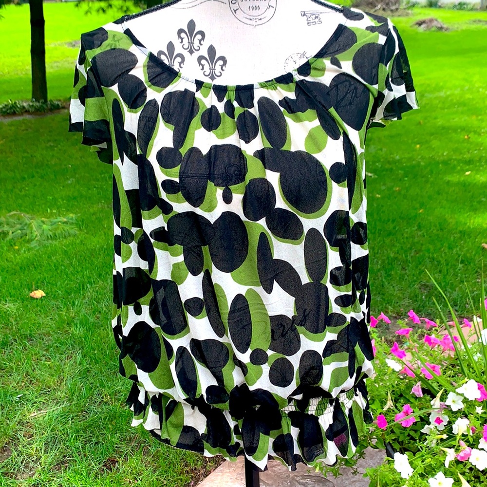 THE LIMITED cap sleeve nylon black & green blouse
